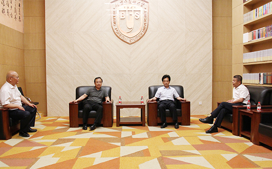 会谈.jpg